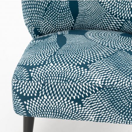 Fauteuil ethnique pétrole et écru - 62x65x71cm - TANZANIE par Amadeus