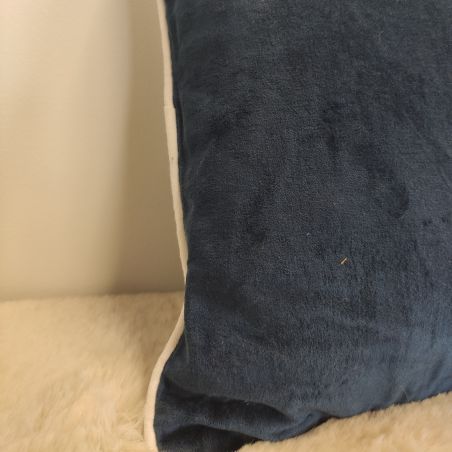 Coussin ethnique bleu nuit et écru - 30x70cm - VELOURS GRAIN par Amadeus