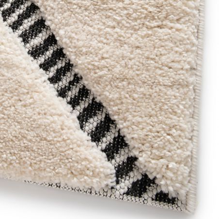 Tapis de salon - 160x230cm - Ethnique / Berbére écru et noir FARA par Balta Tapis de salon - 160x230cm - Ethnique / Berbére écru et noir FARA par Balta