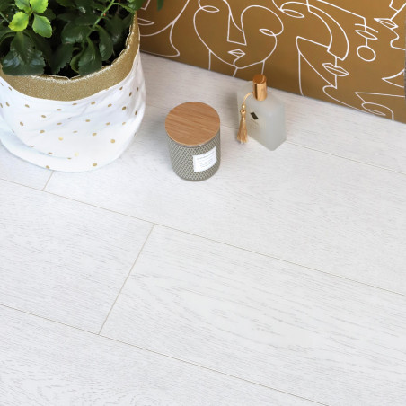 Sol Stratifié - CHENE BLANC LAITEUX PERGO-4387 - Elegance par Pergo Sol Stratifié - CHENE BLANC LAITEUX PERGO-4387 - Elegance par Pergo