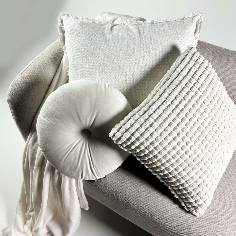 Coussin contemporain blanc - SNOW WHITE - 45x45cm - ROME par Dutch Decor