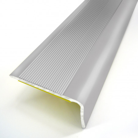 Nez de marche adhésif - 110cm x 36mm x 24mm - Alu naturel strié TECNIS par Dinac
