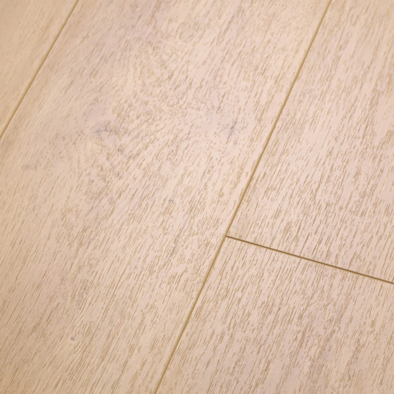 Sol Stratifié - CHENE VIVID 553 - Skandor par Pergo
