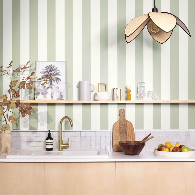 Papier peint intissé géométrique vert amande et blanc LINES - Basics par Caselio - 104047004