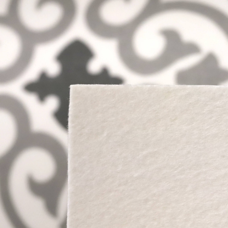 Sol Vinyle/PVC - 2m - carreaux de ciment noir, gris, beige et blanc CARTAGENA 535 Essential Texas par IVC