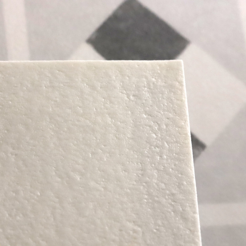 Sol Vinyle/PVC - 4m - carreaux de ciment gris et blanc ES VEDRA 594 Essential Luna par IVC