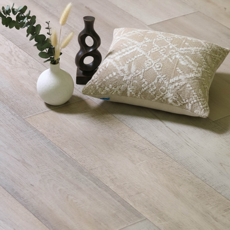 Sol Vinyle/PVC - 2m - parquet chêne blanchi - CARTIER 508 - Essential Bingo par IVC