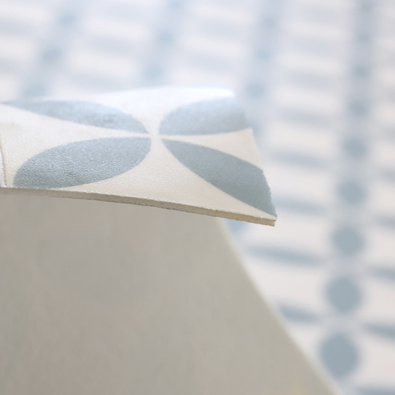 Sol Vinyle/PVC - 2 m - carrelage origami blanc et bleu nordique MAGALI 395 - Bingo Essential par IVC